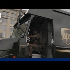 UPS workers edge closer to strike